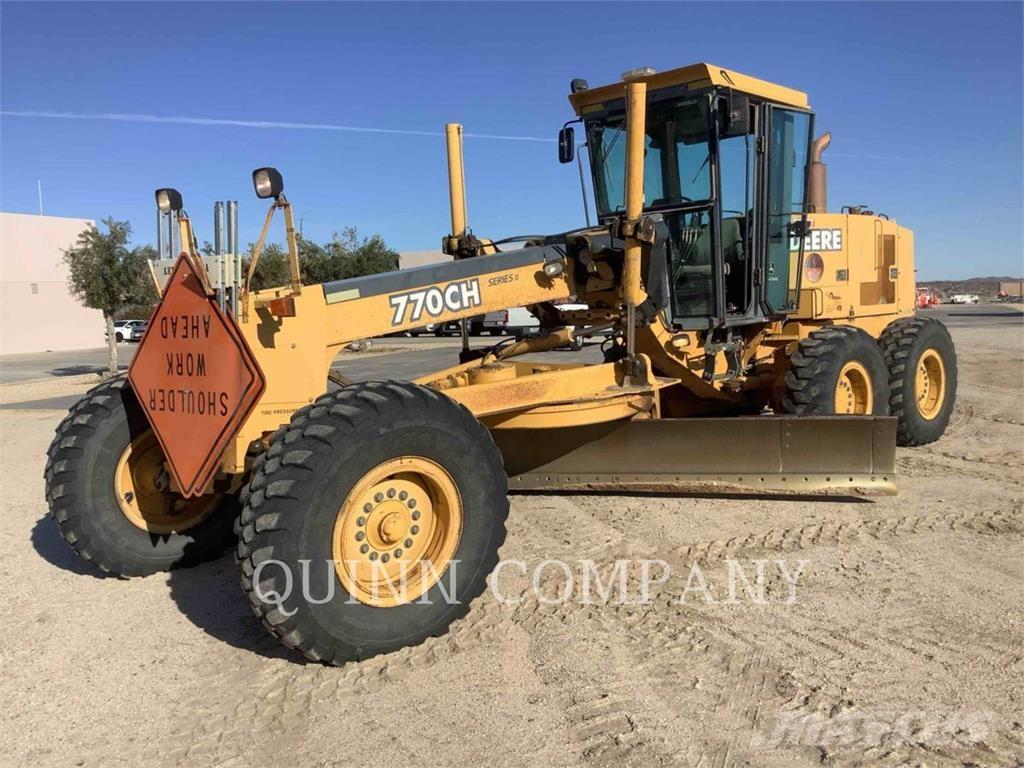 John Deere 770CH Grederji