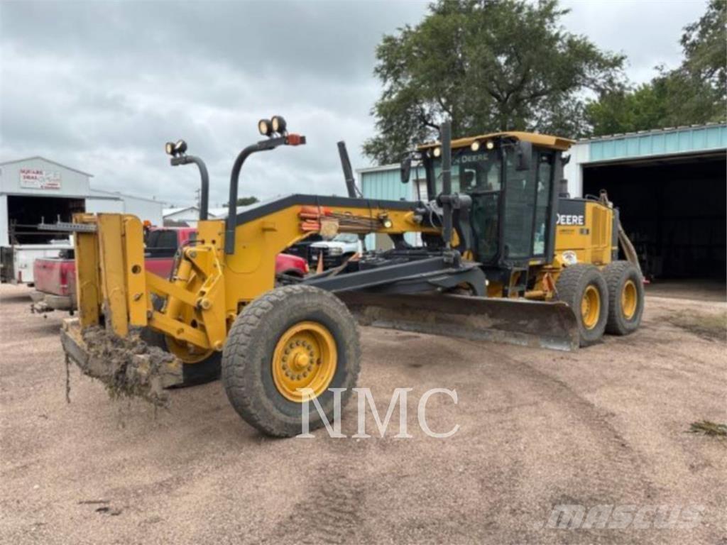 John Deere 770G Grederji