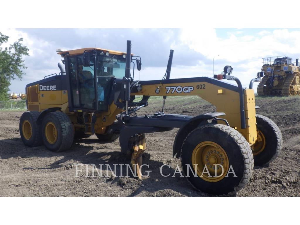 John Deere 770GP Grederji