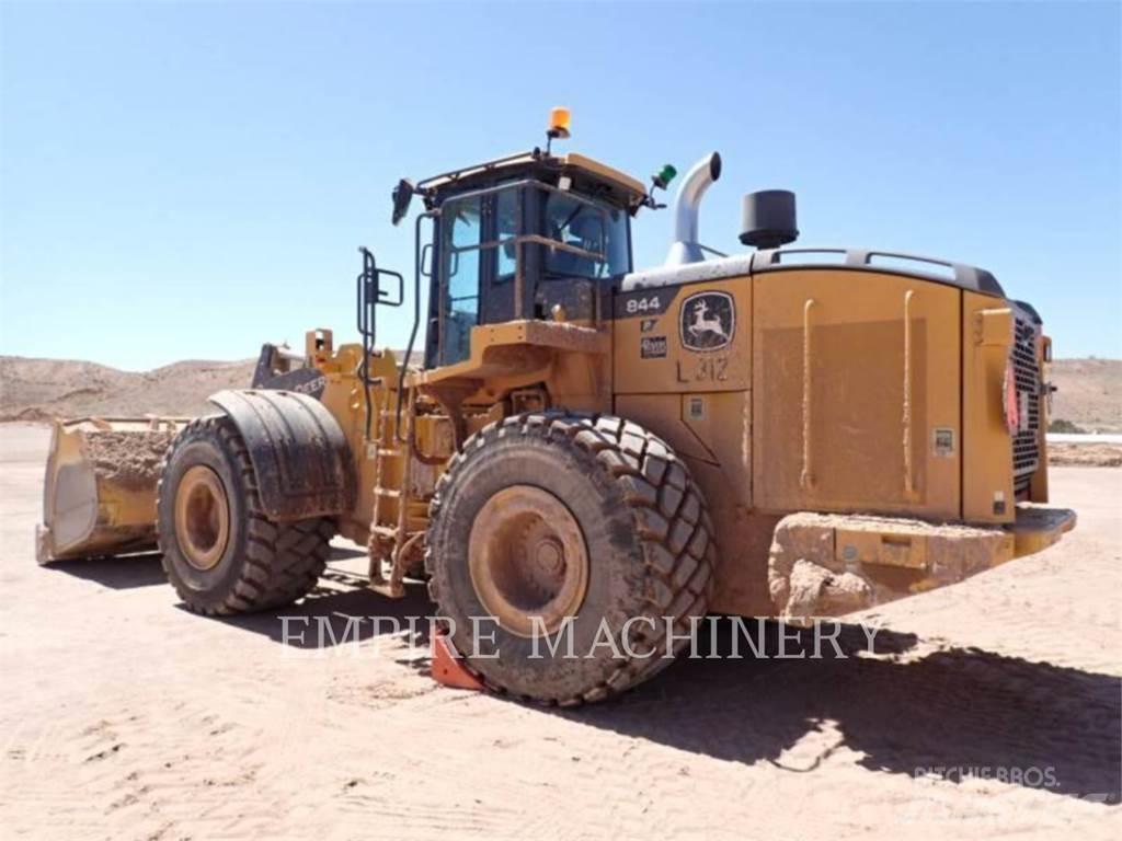 John Deere 844P Kolesni nakladalci