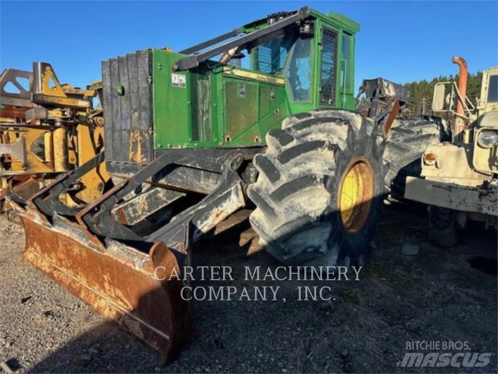 John Deere 848H Skiderji