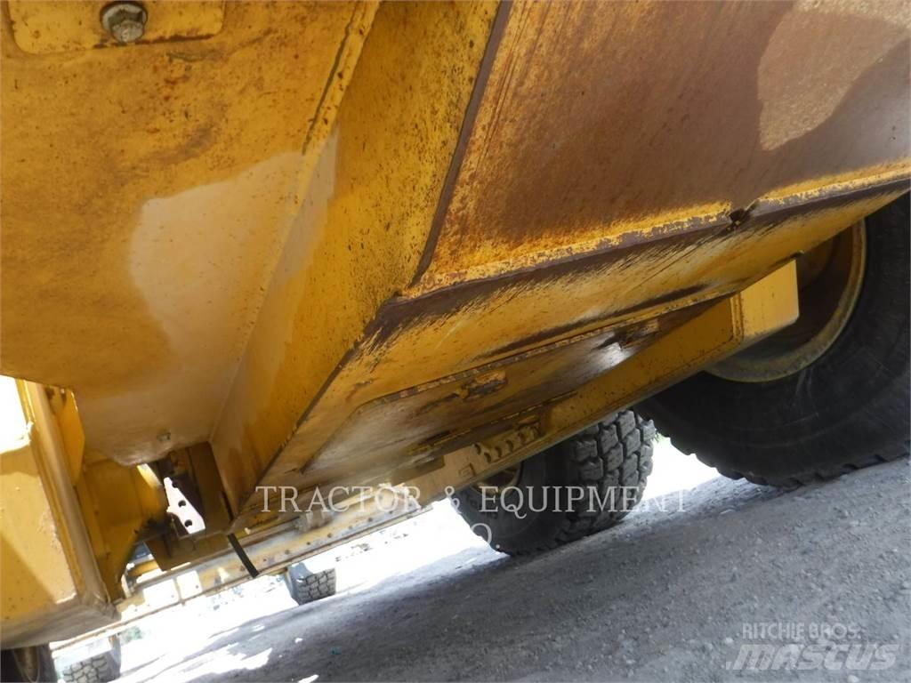 John Deere 872GP Grederji