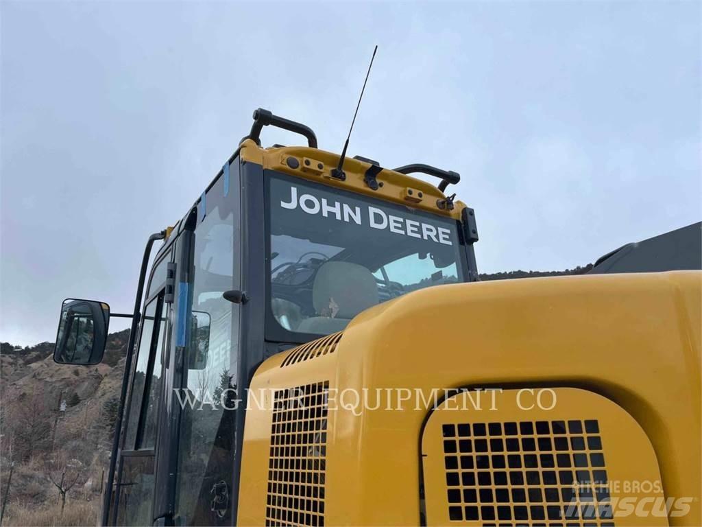 John Deere & CO. 135G Bagri goseničarji