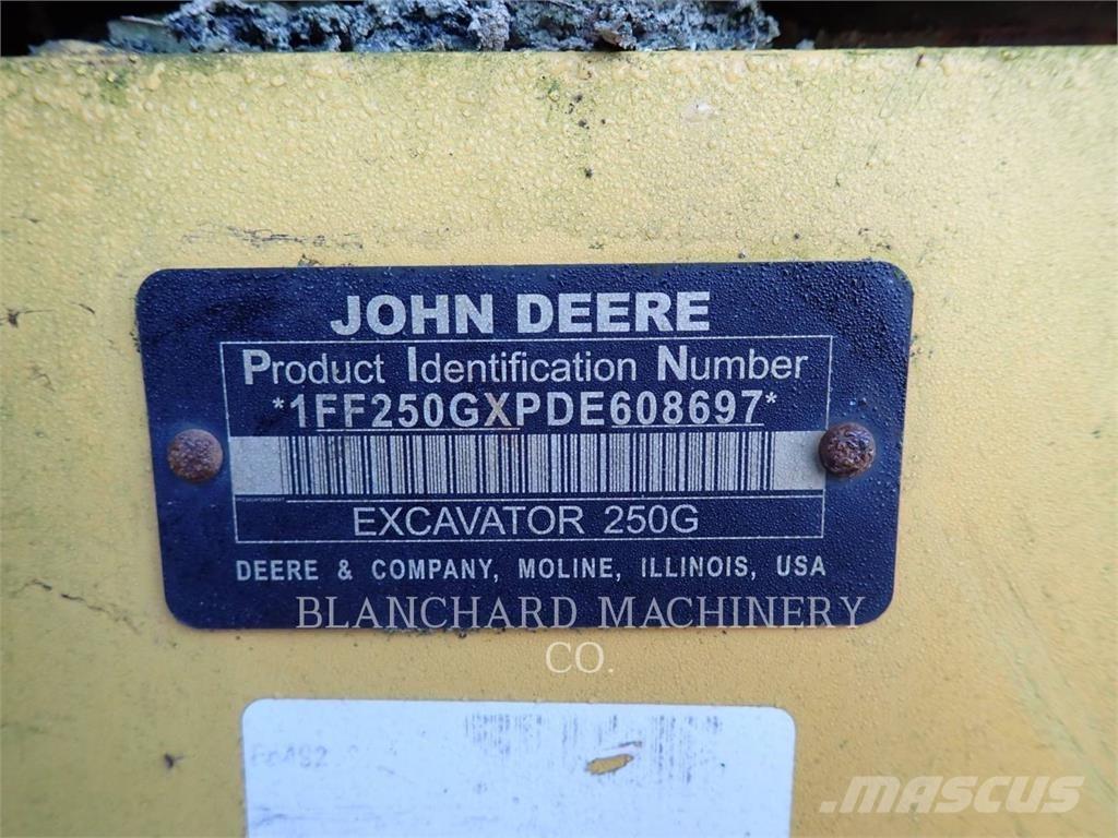 John Deere & CO. 250G LC Bagri goseničarji