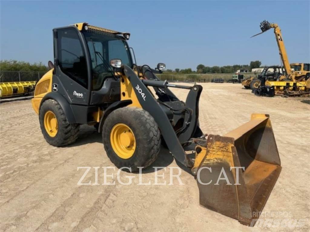 John Deere & CO. 304L Kolesni nakladalci