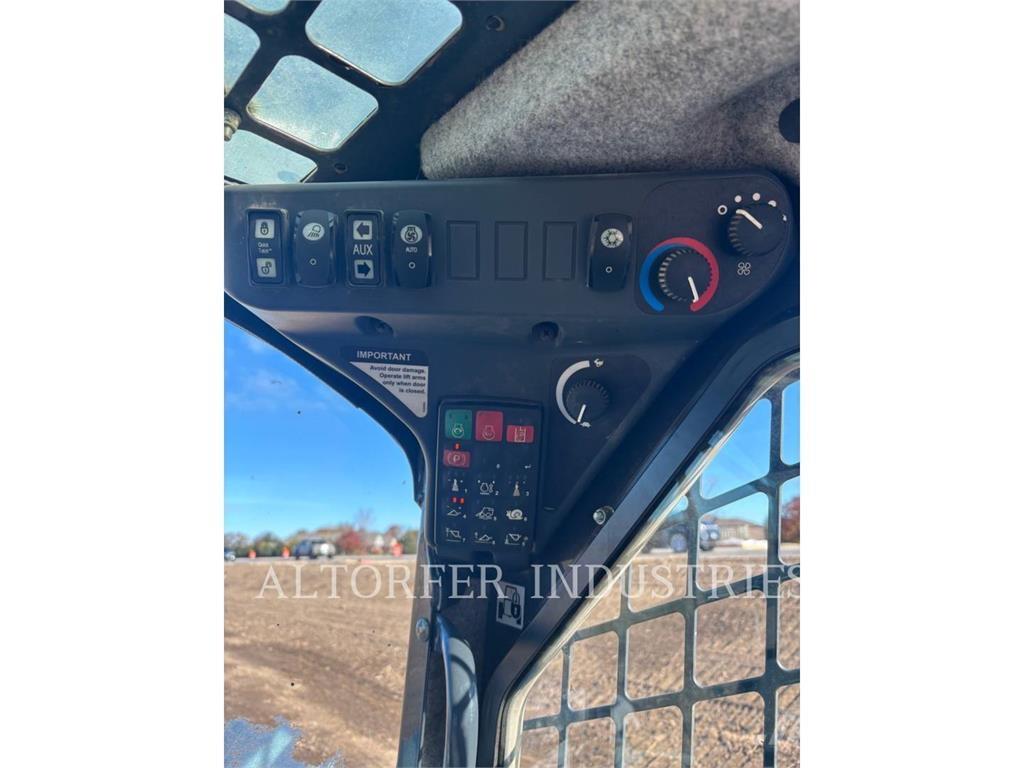 John Deere & CO. 323E Skid steer mini nakladalci