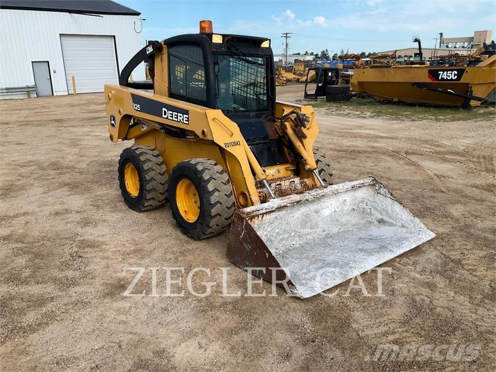 John Deere & CO. 325 Skid steer mini nakladalci