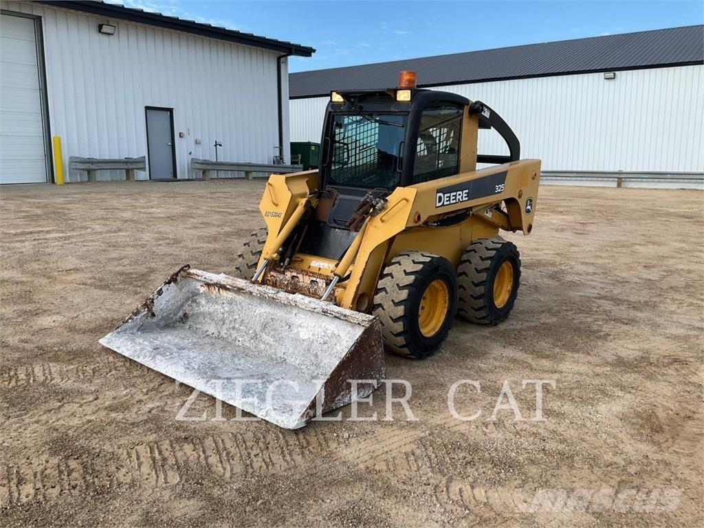 John Deere & CO. 325_AO Skid steer mini nakladalci