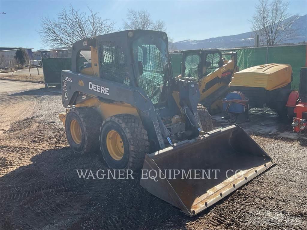 John Deere & CO. 332E Skid steer mini nakladalci