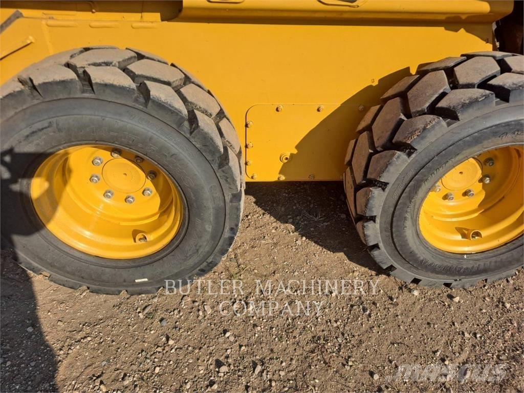 John Deere & CO. 332G Skid steer mini nakladalci