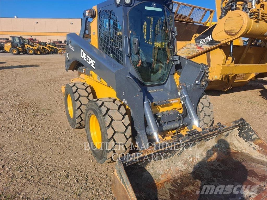 John Deere & CO. 332G Skid steer mini nakladalci