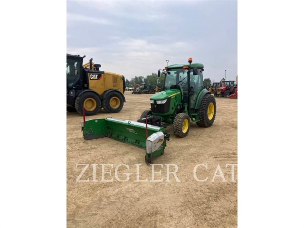 John Deere & CO. 4066R Traktorji