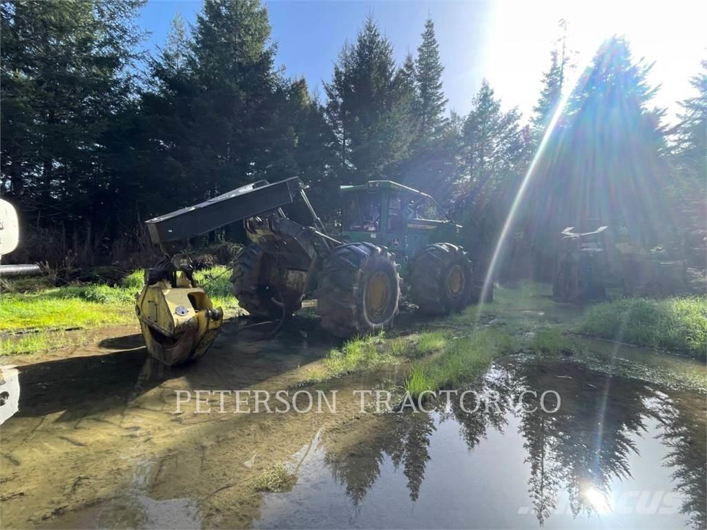 John Deere & CO. 648L Skiderji