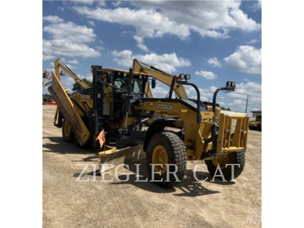 John Deere & CO. 770_AO Grederji