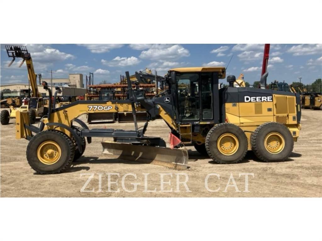 John Deere & CO. 770_AO Grederji