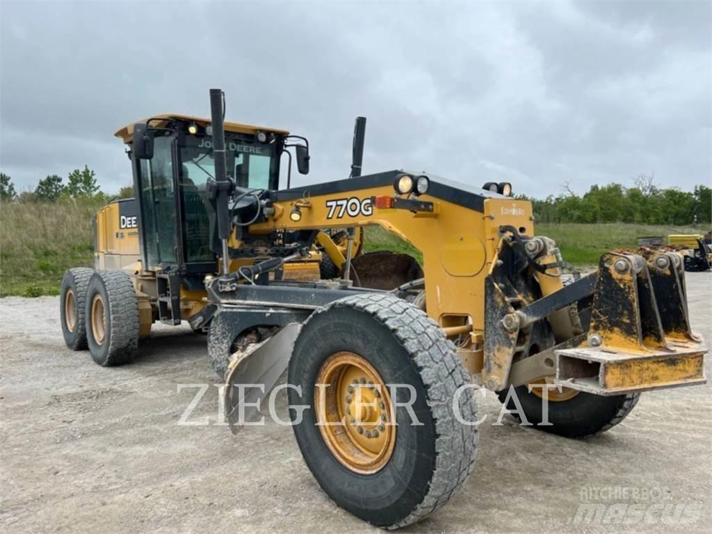 John Deere & CO. 770 G Grederji