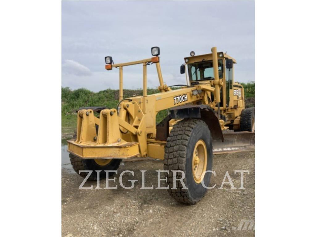 John Deere & CO. 770CH Grederji