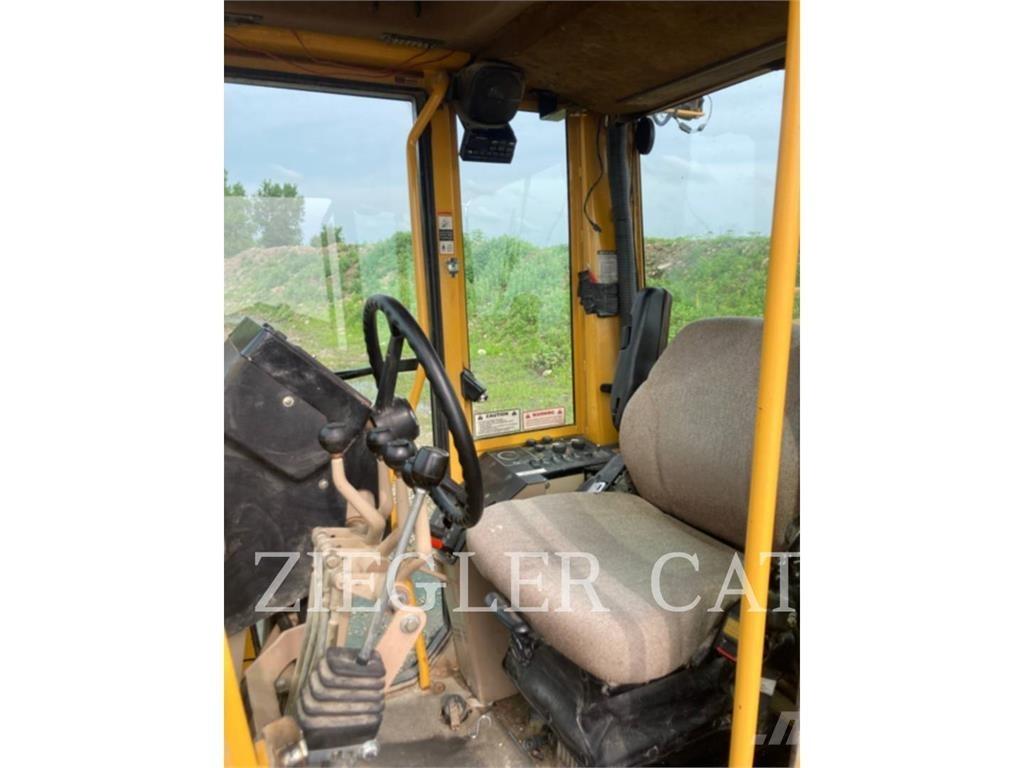 John Deere & CO. 770CH Grederji