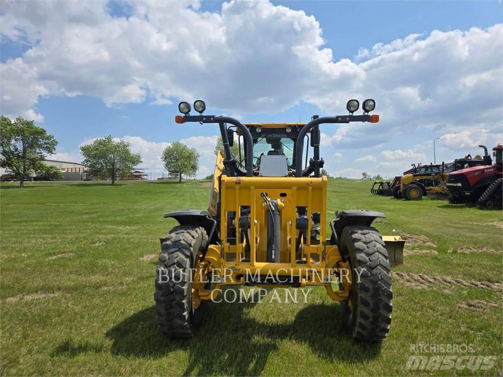 John Deere & CO. 770G Grederji