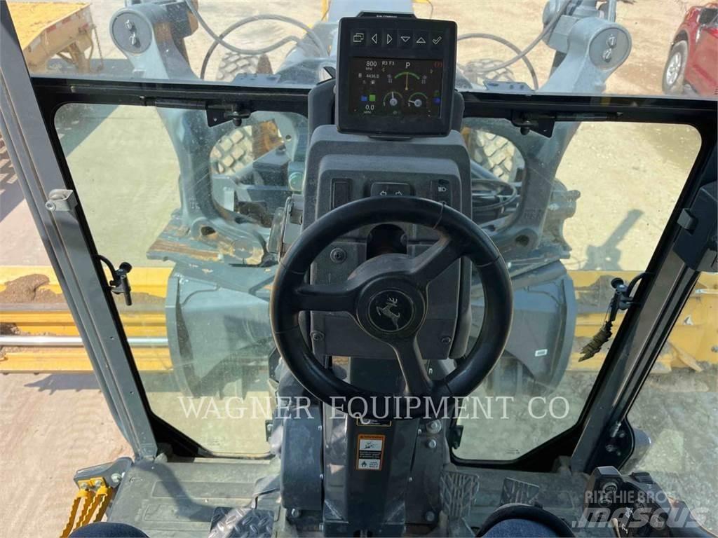 John Deere & CO. 770GP Grederji