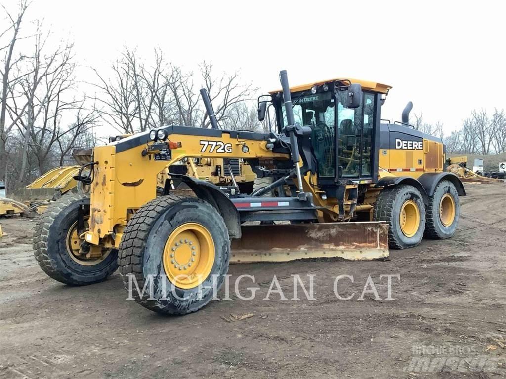 John Deere & CO. 772G Grederji
