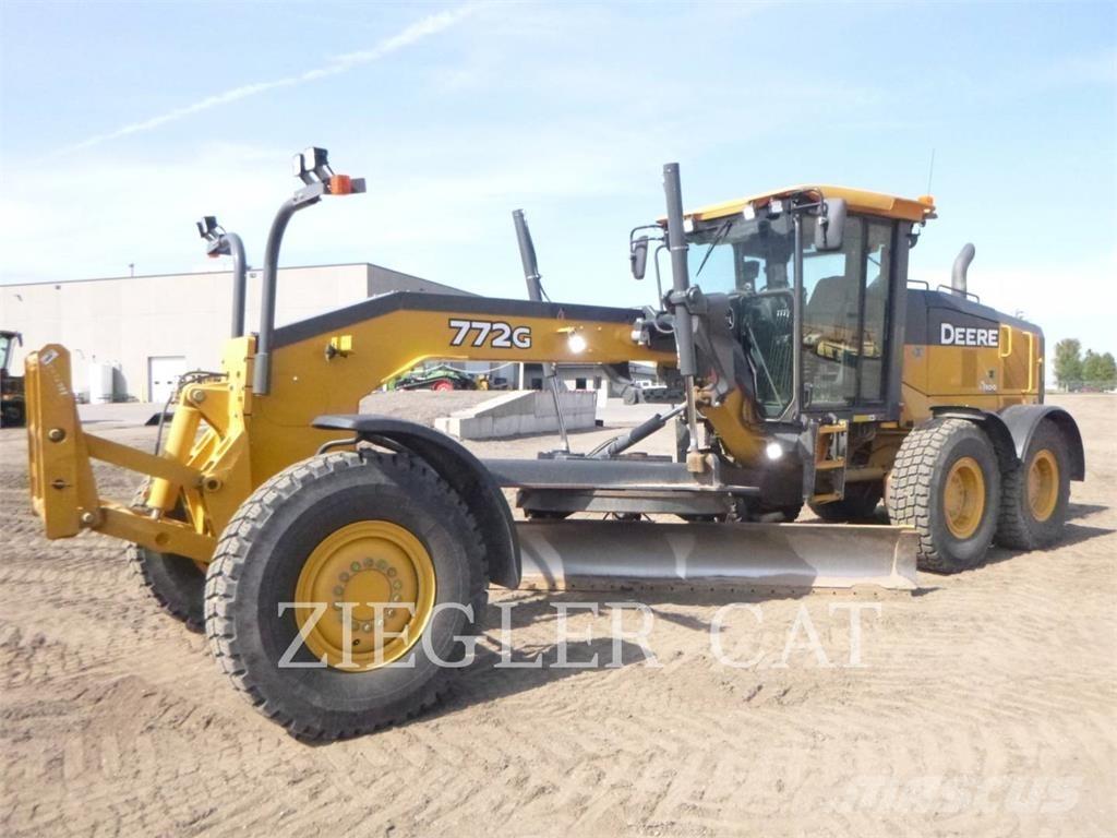 John Deere & CO. 772G Grederji