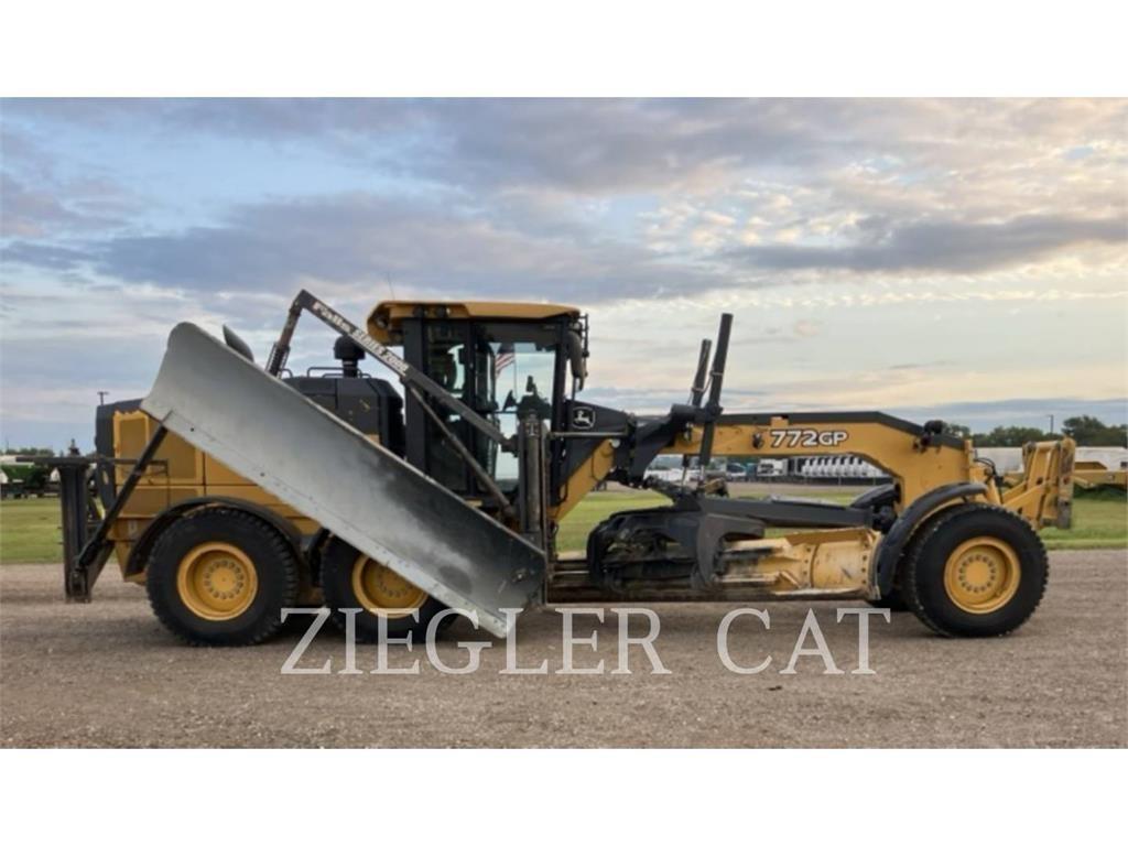 John Deere & CO. 772GP Grederji