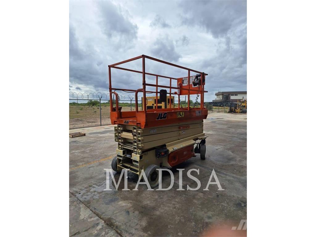 Jungheinrich 3246ES Škarjaste dvižne ploščadi