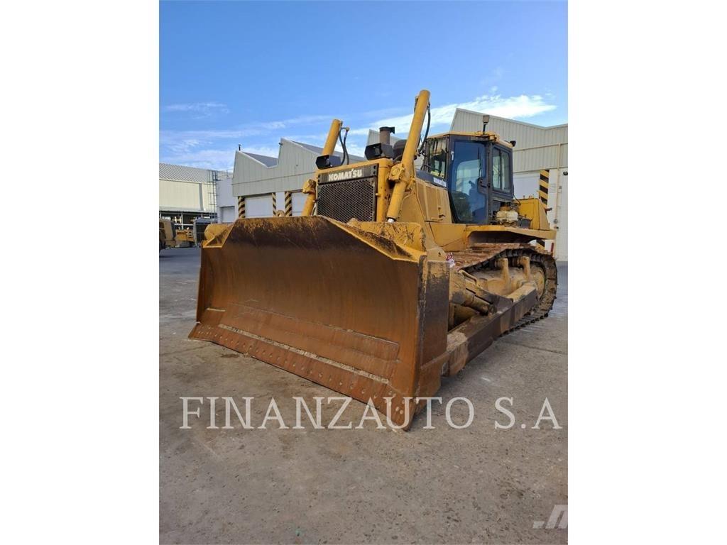 Komatsu D155 Buldožerji goseničarji