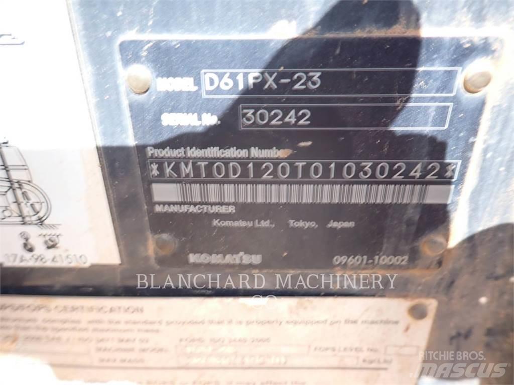 Komatsu D61PX-23 Buldožerji goseničarji