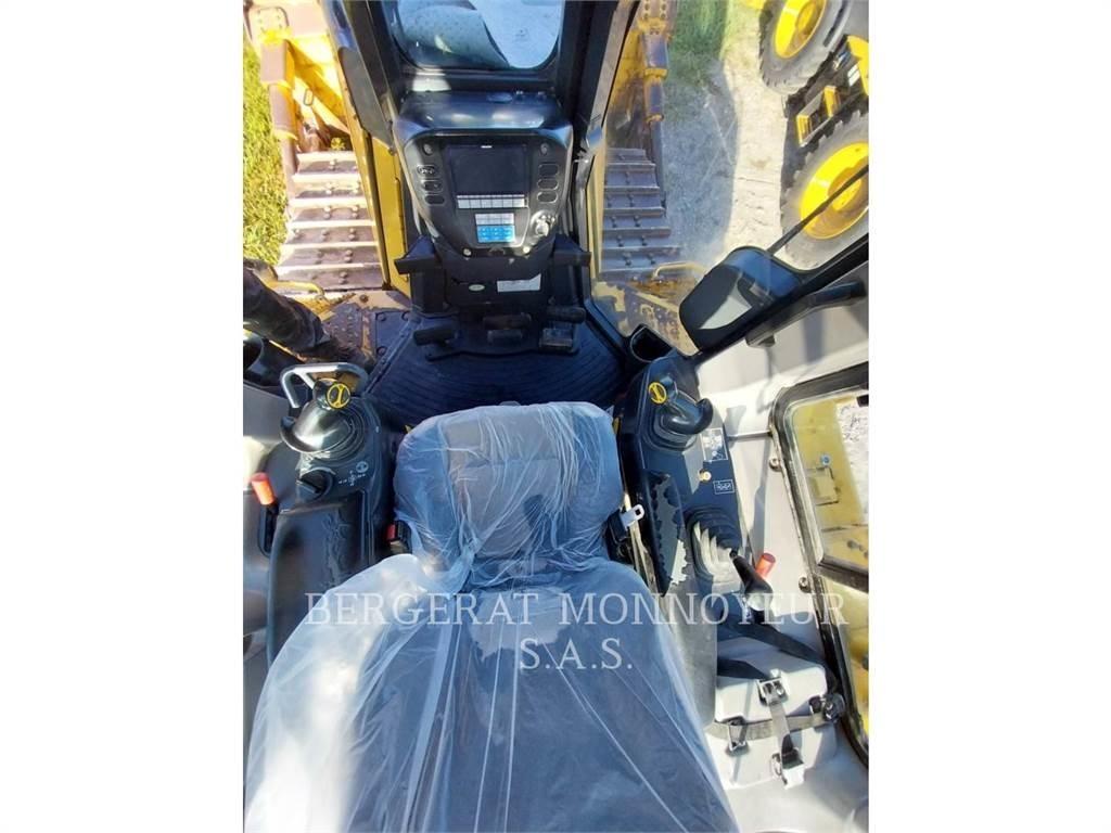 Komatsu D65 Buldožerji goseničarji