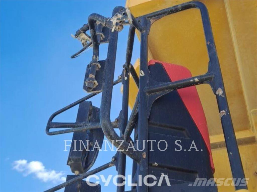 Komatsu HD465-7 Zglobni demperji