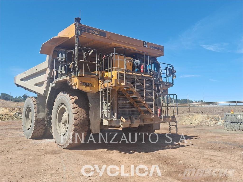 Komatsu HD785-8 Zglobni demperji