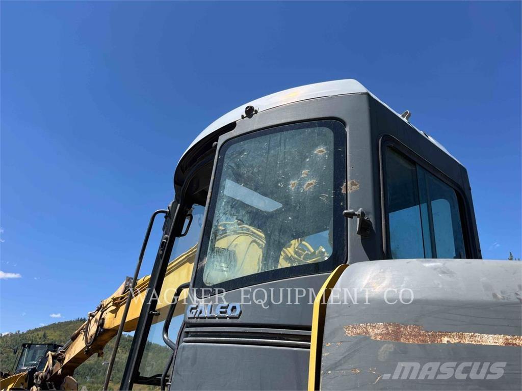 Komatsu PC138USLC2 Bagri goseničarji