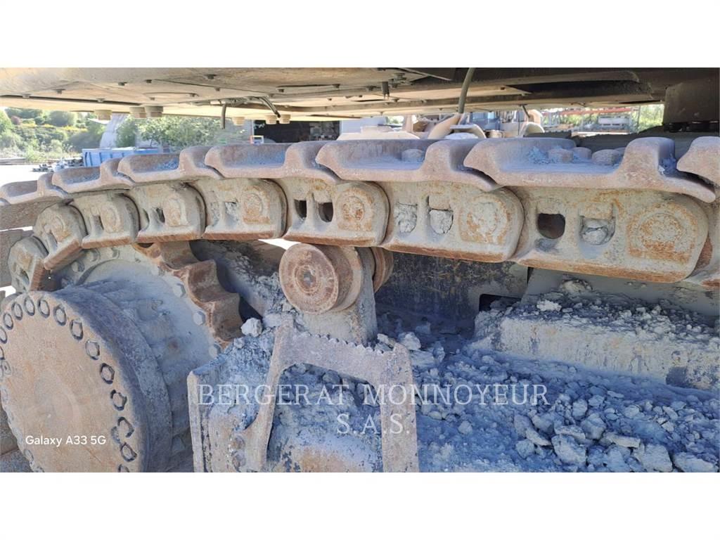 Komatsu PC700LC Bagri goseničarji