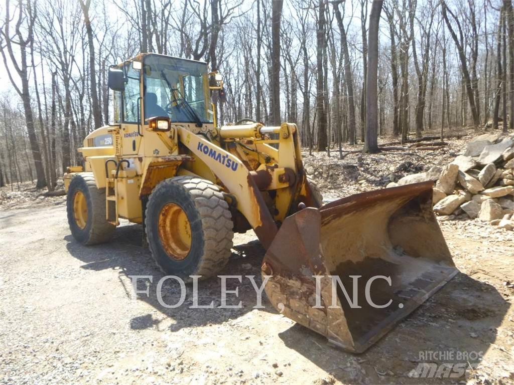 Komatsu WA250-5 Kolesni nakladalci