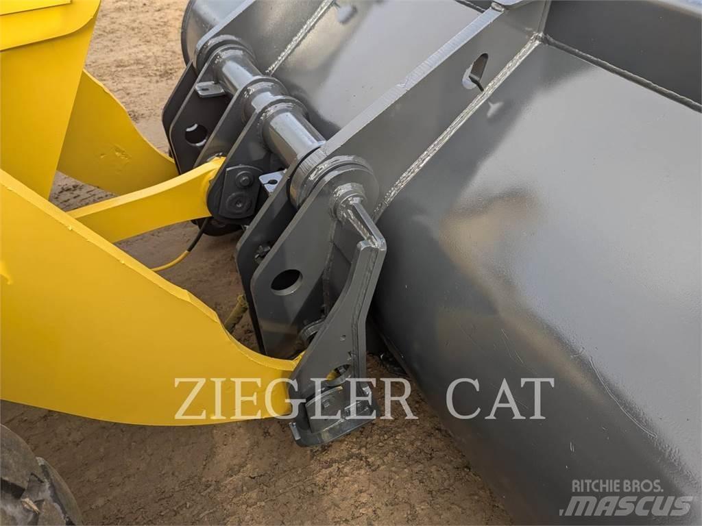 Komatsu WA250-5L Kolesni nakladalci