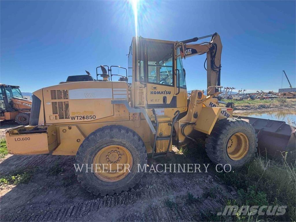 Komatsu WA250-5L Kolesni nakladalci