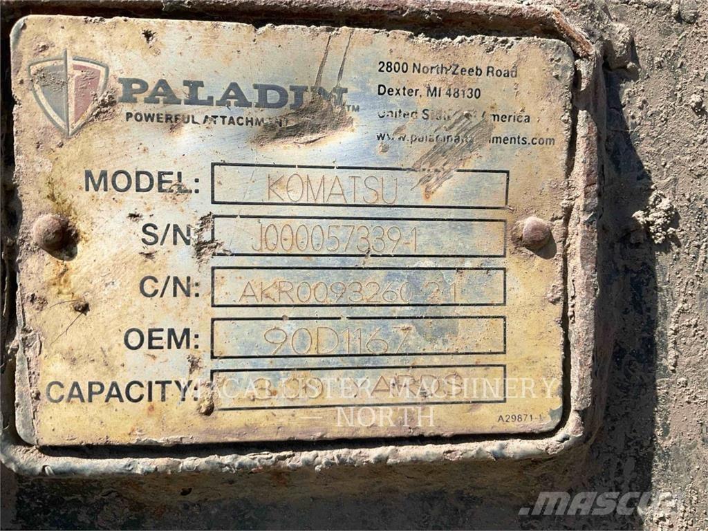 Komatsu WA270-7 Kolesni nakladalci