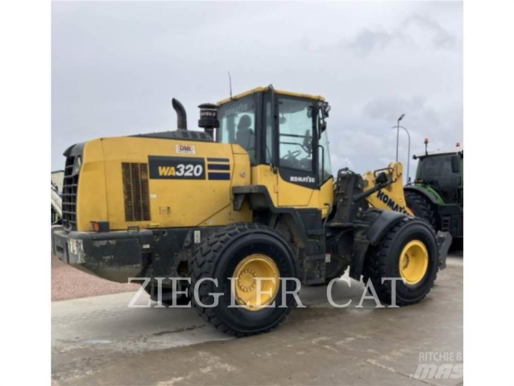 Komatsu WA320 Kolesni nakladalci