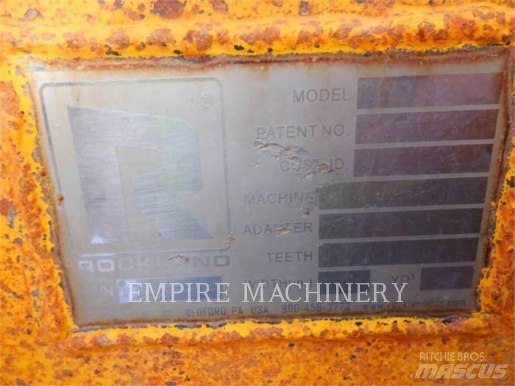 Komatsu WA600-8 Kolesni nakladalci