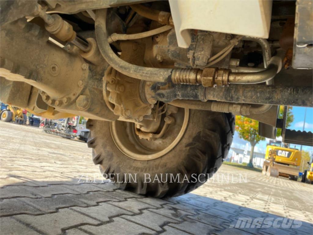 Kramer 5065 Kolesni nakladalci