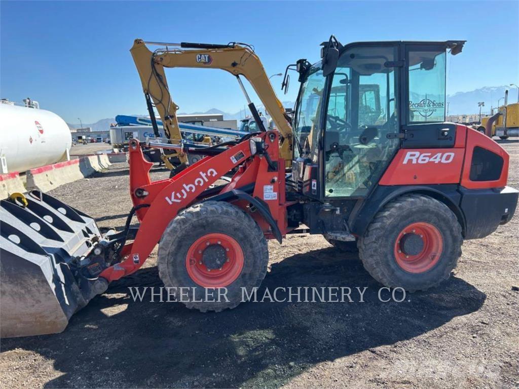 Kubota R640 CWL Kolesni nakladalci