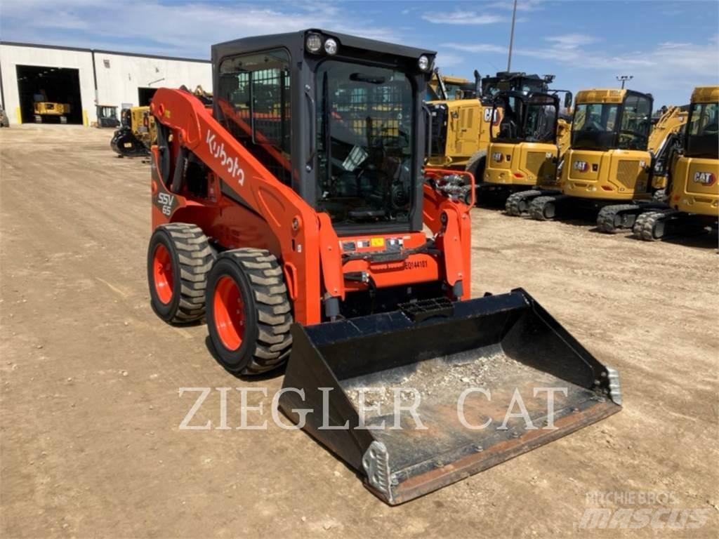Kubota SSV65 Skid steer mini nakladalci