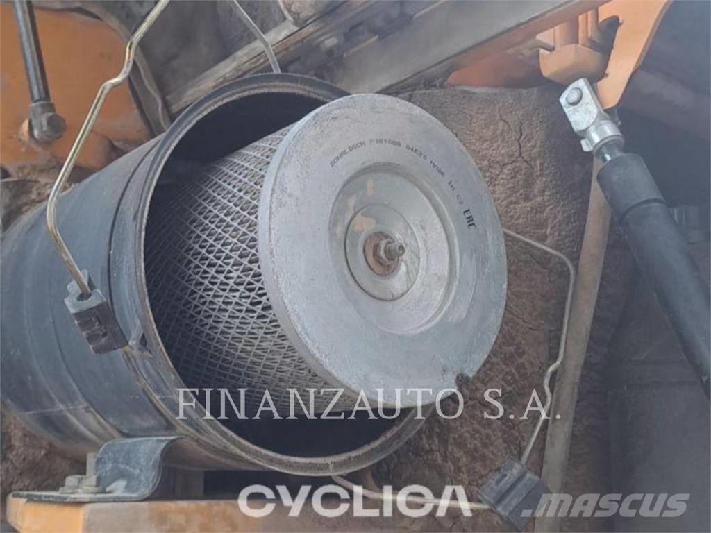 Liebherr A310B Bagri na kolesih