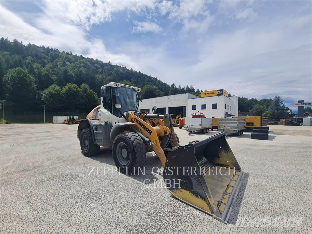 Liebherr L526 Kolesni nakladalci