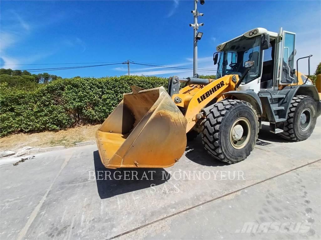 Liebherr L538 Kolesni nakladalci