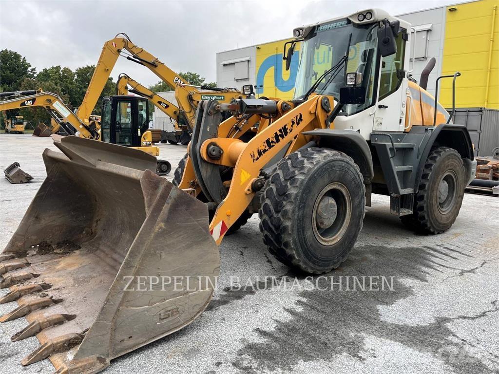 Liebherr L546 Kolesni nakladalci