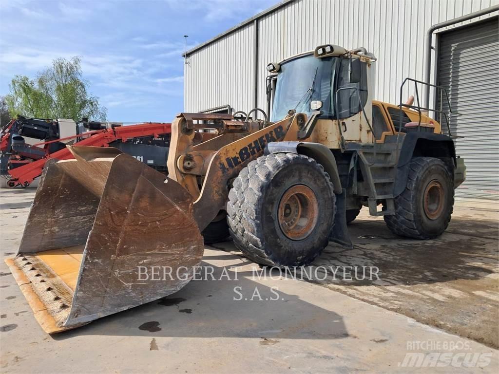 Liebherr L580 Kolesni nakladalci