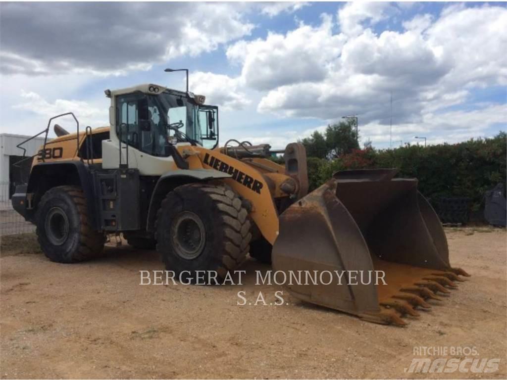 Liebherr L580 Kolesni nakladalci